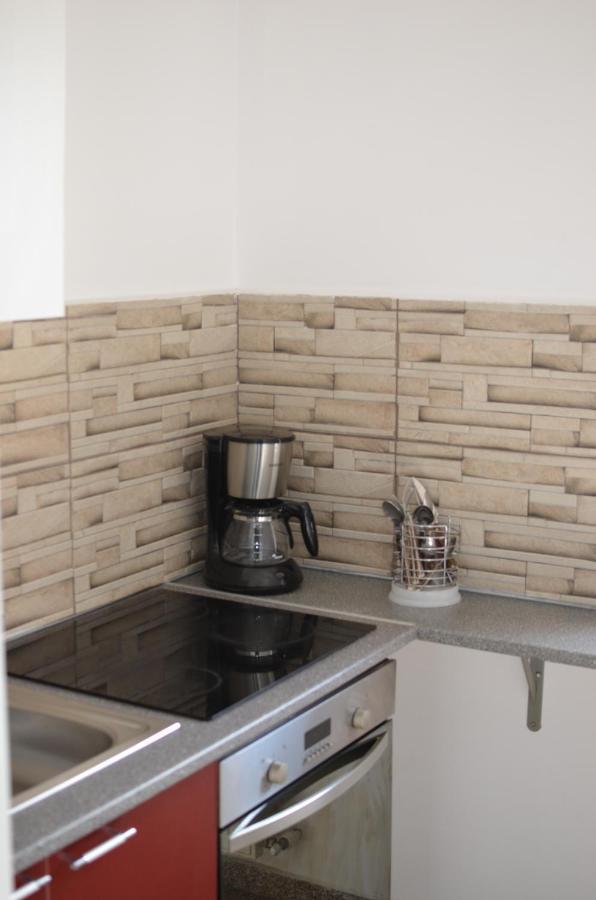 Vila Cu Trandafiri Cozy Apartments 2 Camere Bragadiru Esterno foto
