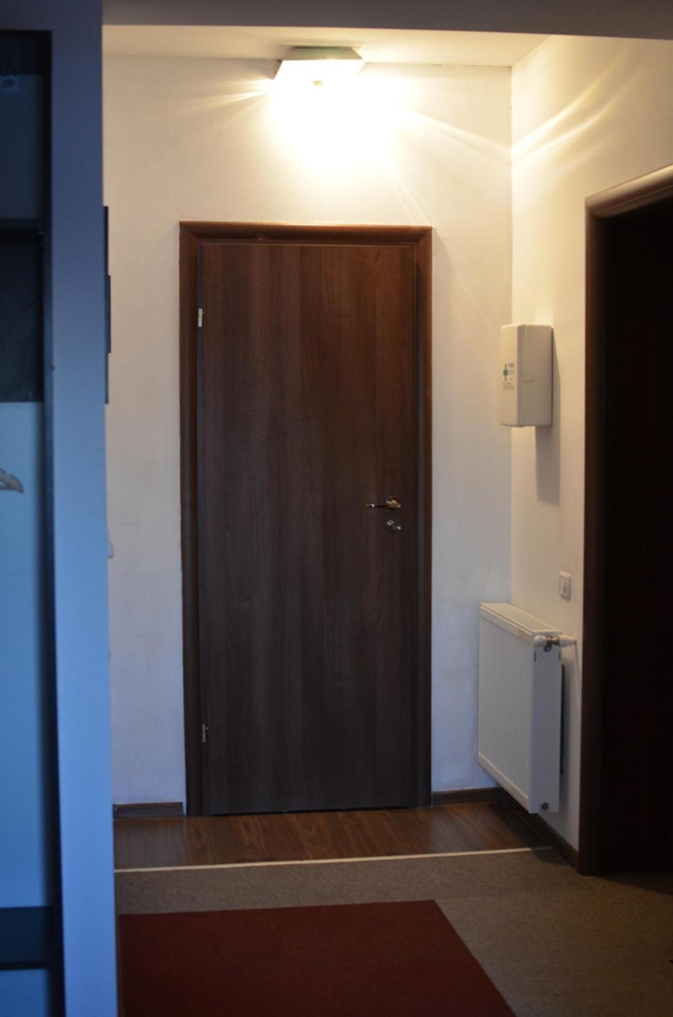 Vila Cu Trandafiri Cozy Apartments 2 Camere Bragadiru Esterno foto