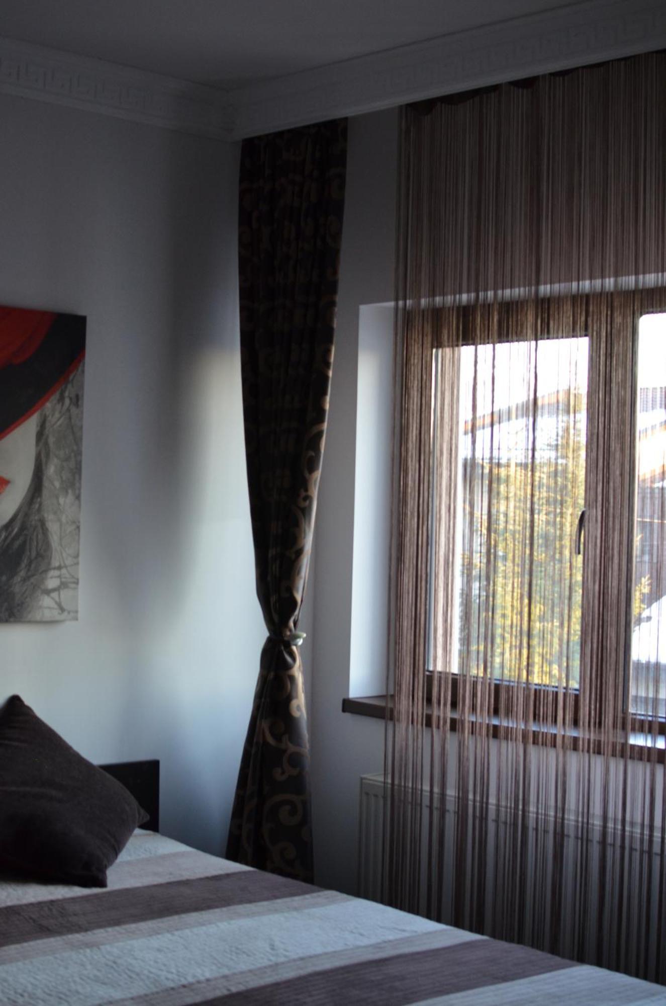 Vila Cu Trandafiri Cozy Apartments 2 Camere Bragadiru Esterno foto